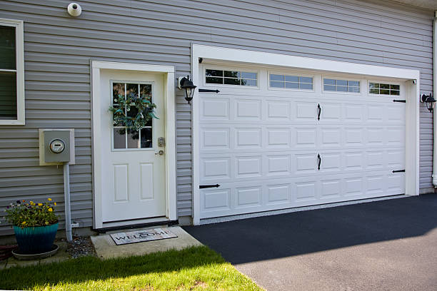 24/7 Emergency Garage Door Panel Replacement experts in Thomasville, NC